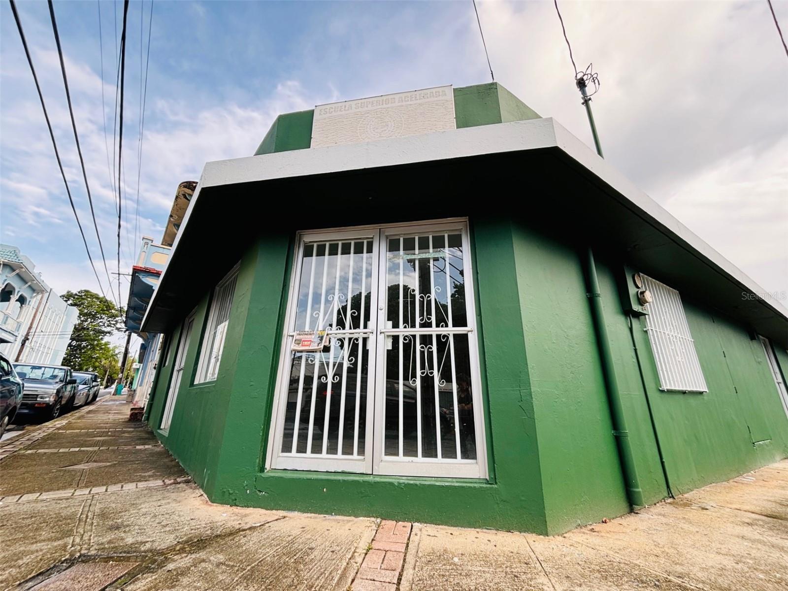 FAJARDO TOWN SQUARE - Commercial Sale
