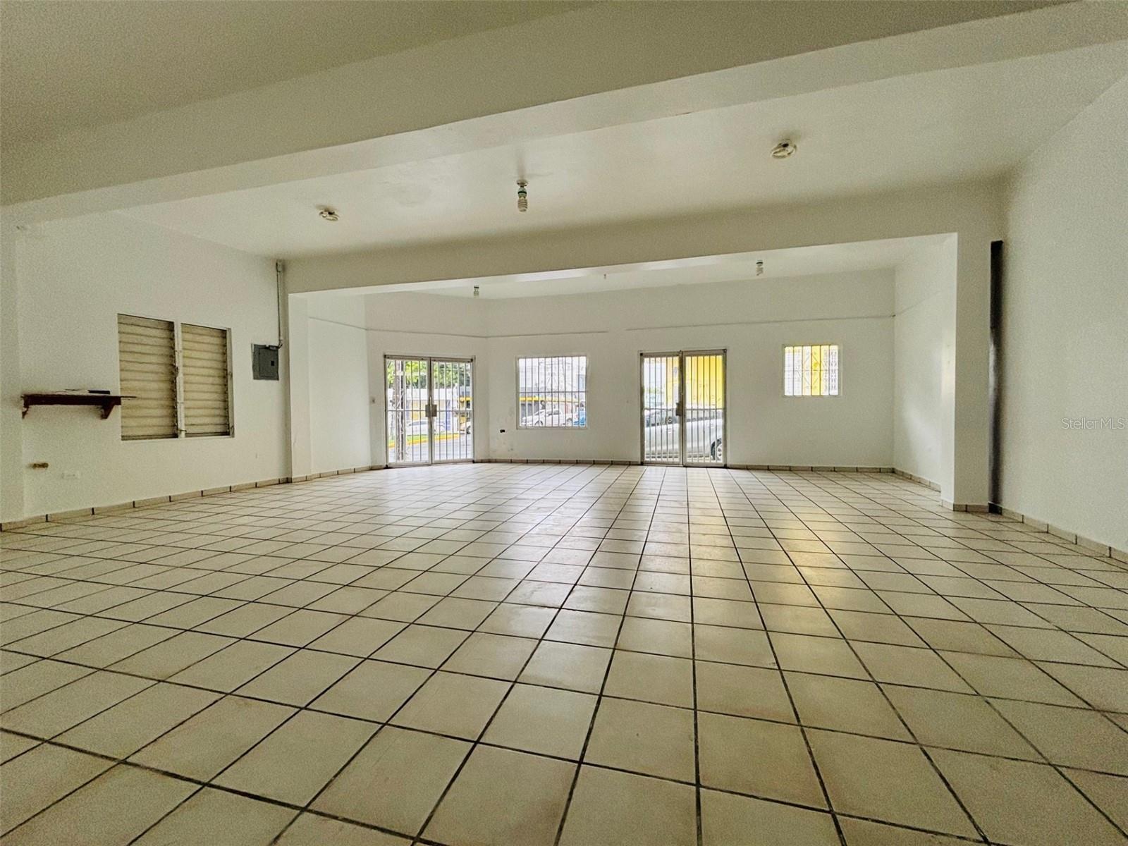 FAJARDO TOWN SQUARE - Commercial Sale