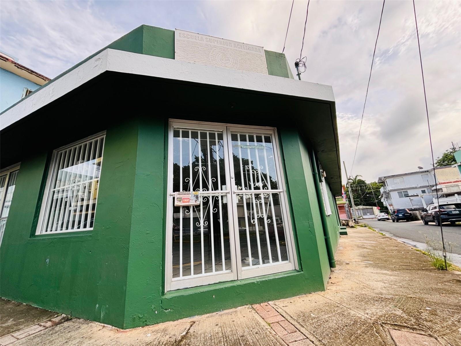 FAJARDO TOWN SQUARE - Commercial Sale