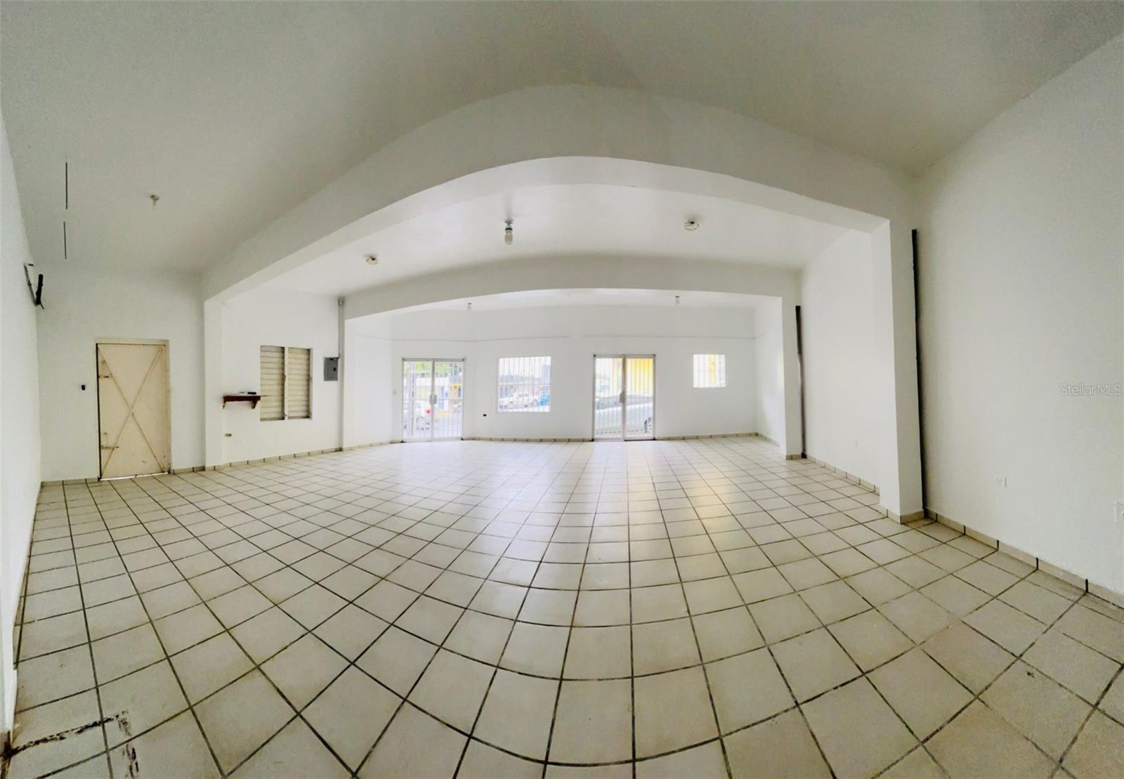 FAJARDO TOWN SQUARE - Commercial Sale