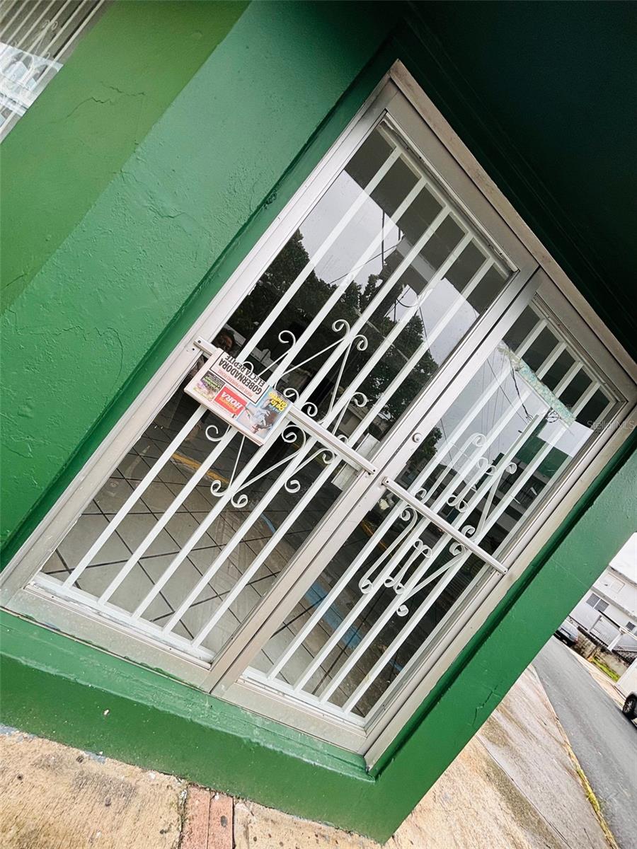 FAJARDO TOWN SQUARE - Commercial Sale