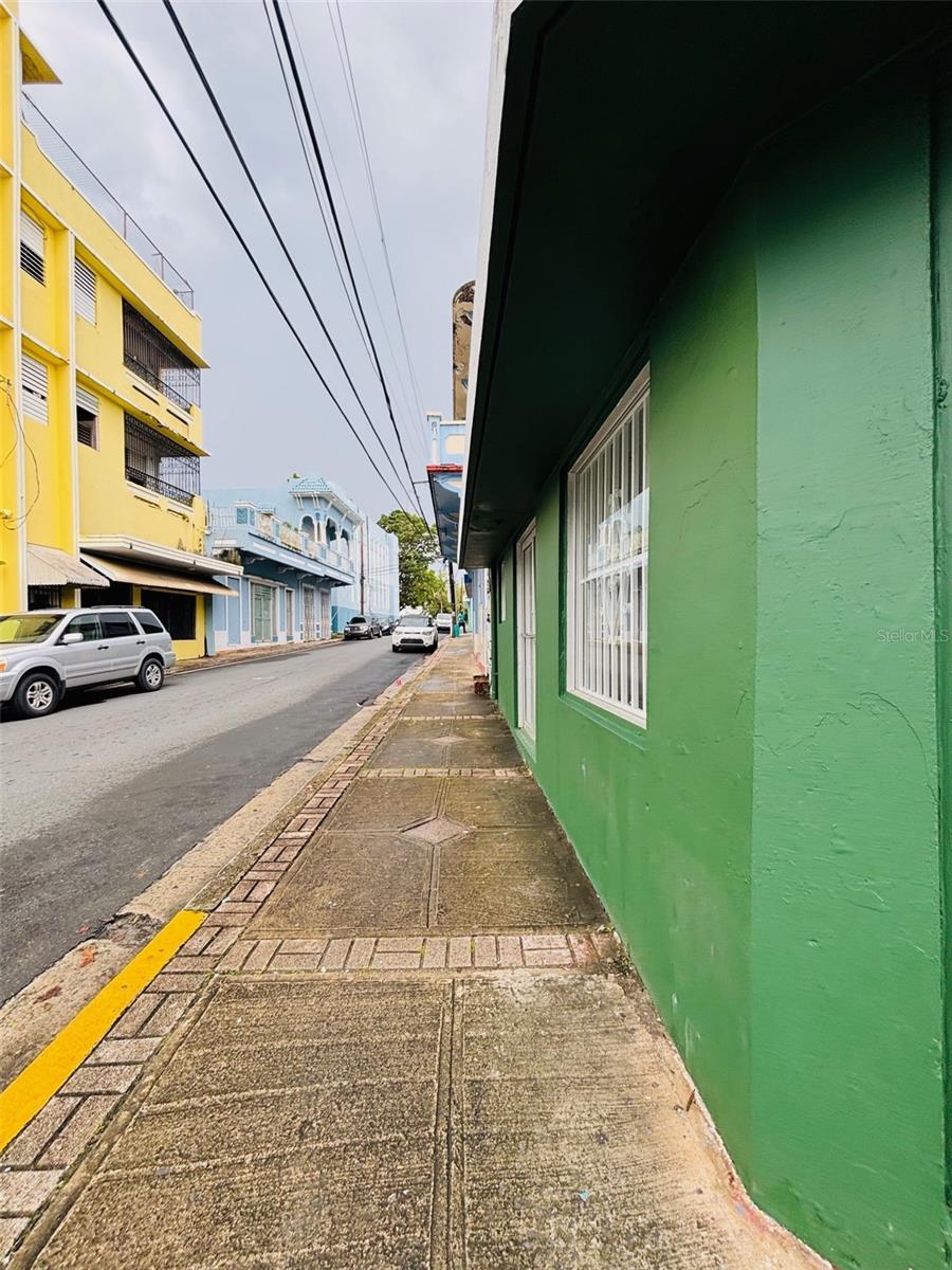 FAJARDO TOWN SQUARE - Commercial Sale