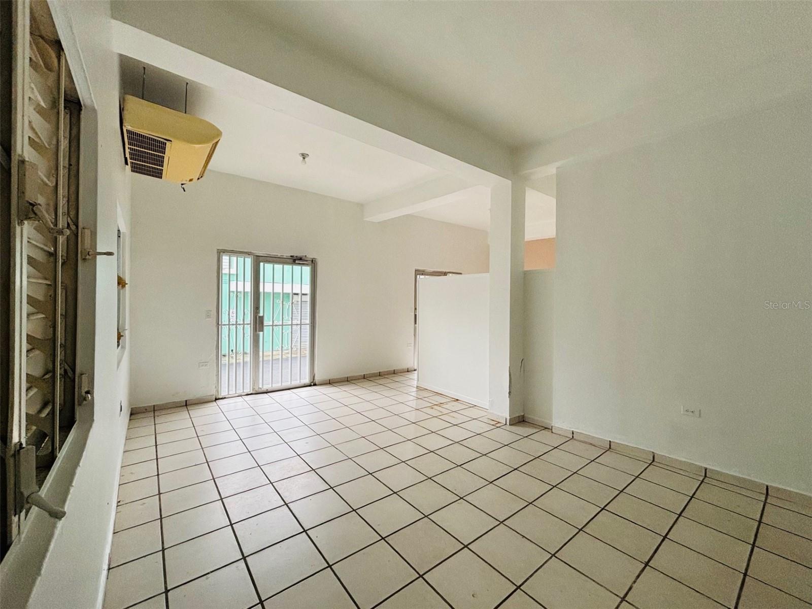 FAJARDO TOWN SQUARE - Commercial Sale