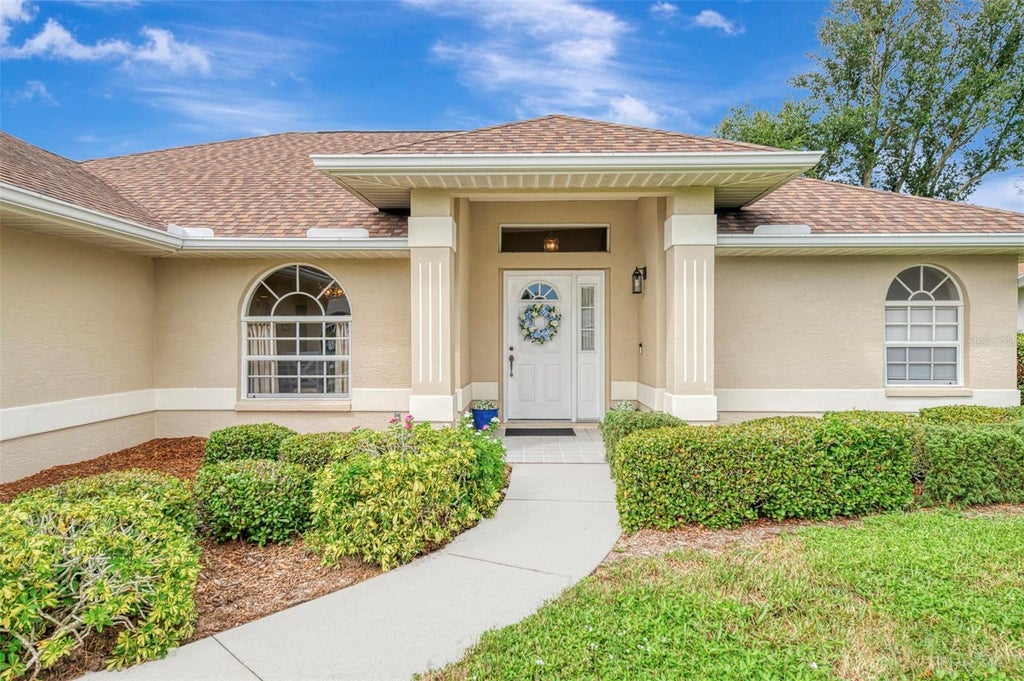 Photo of 426 Bermuda Isles Circle, Venice, FL 34292 (MLS # N6146081)