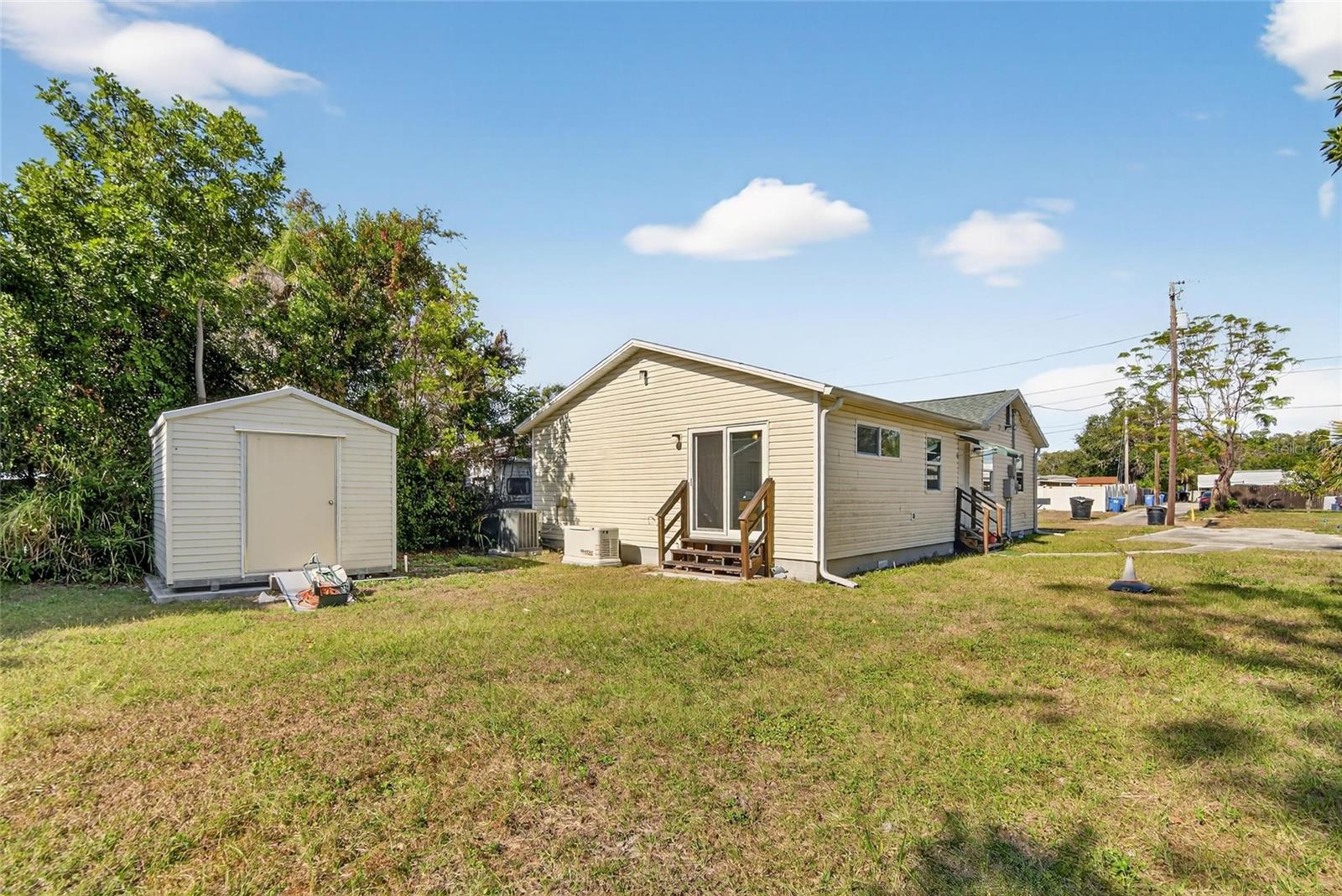 BEVERLY HILLS - Residential