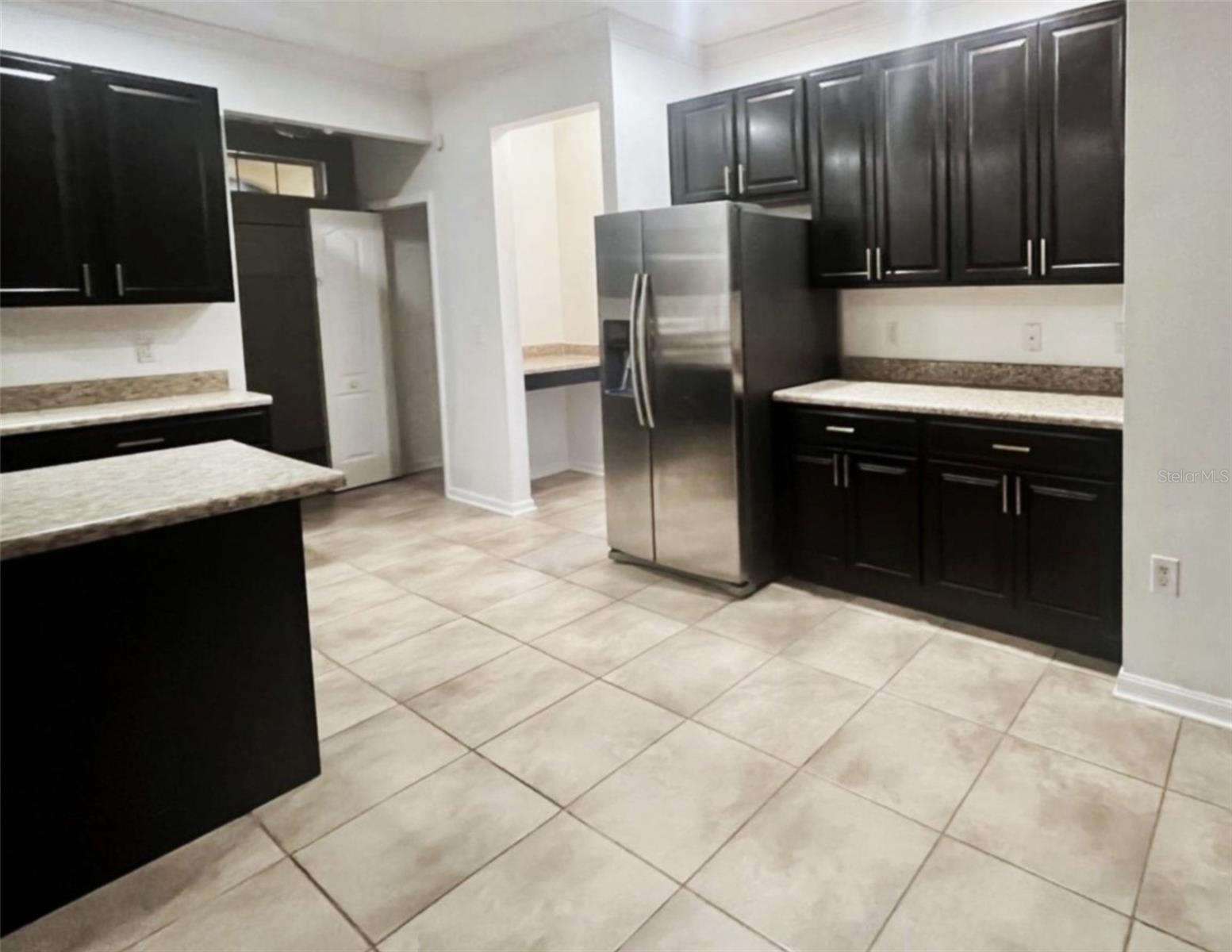 EMERALD LAKE - Residential