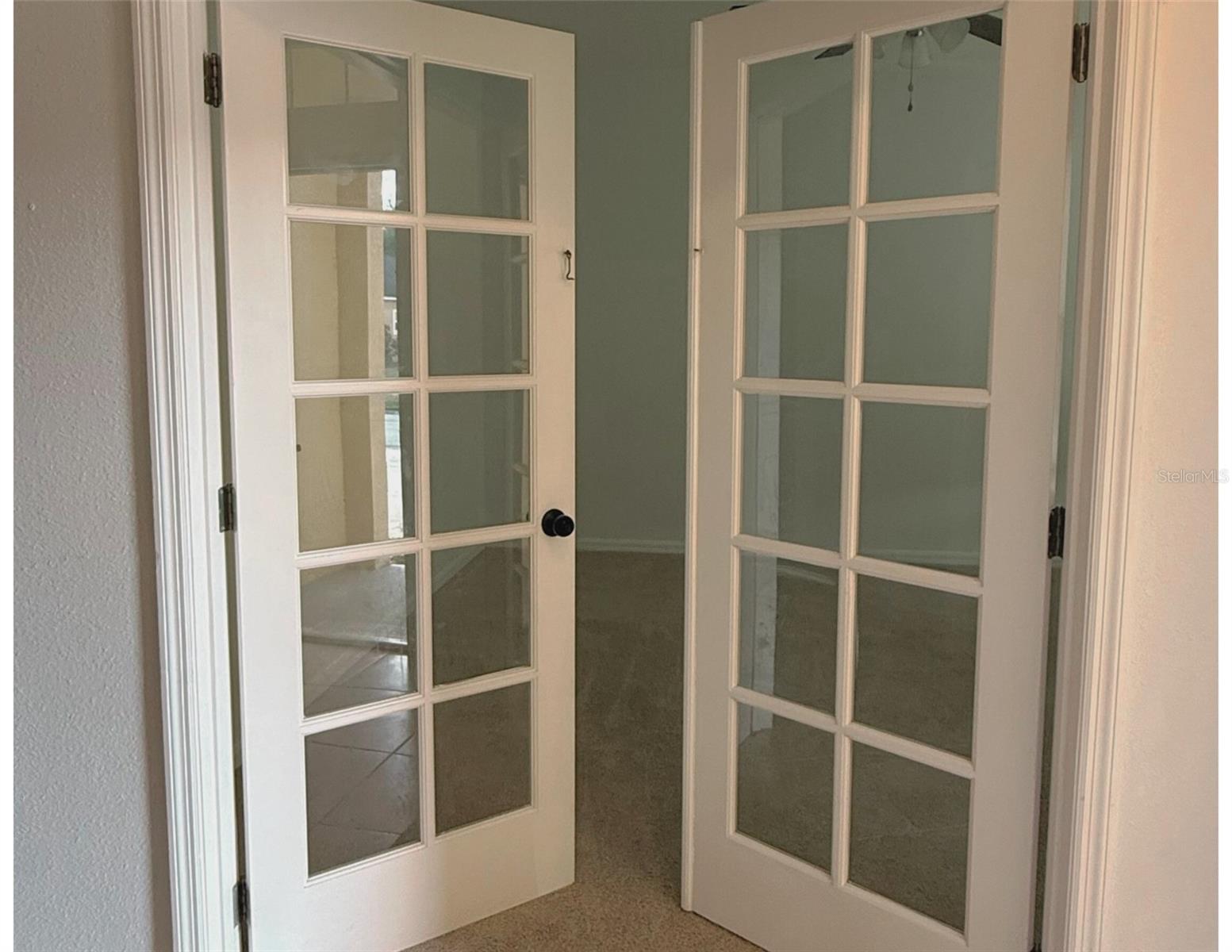 EMERALD LAKE - Residential