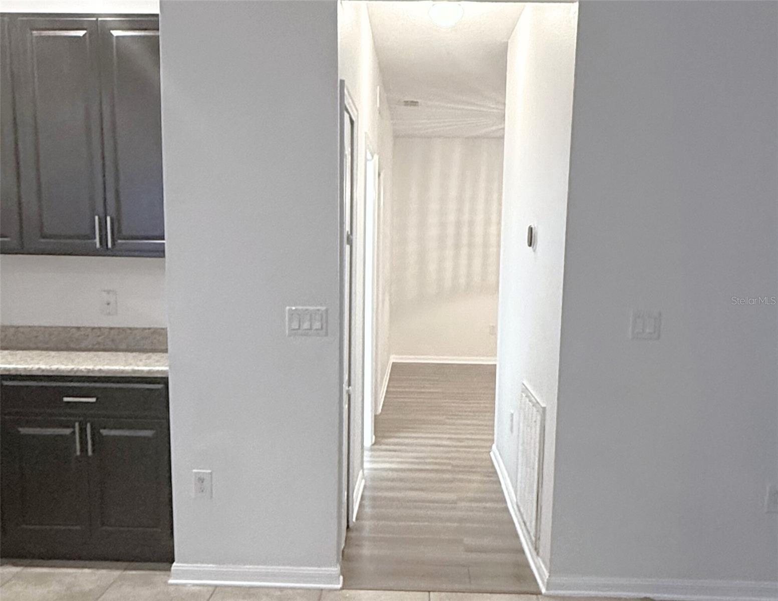 EMERALD LAKE - Residential