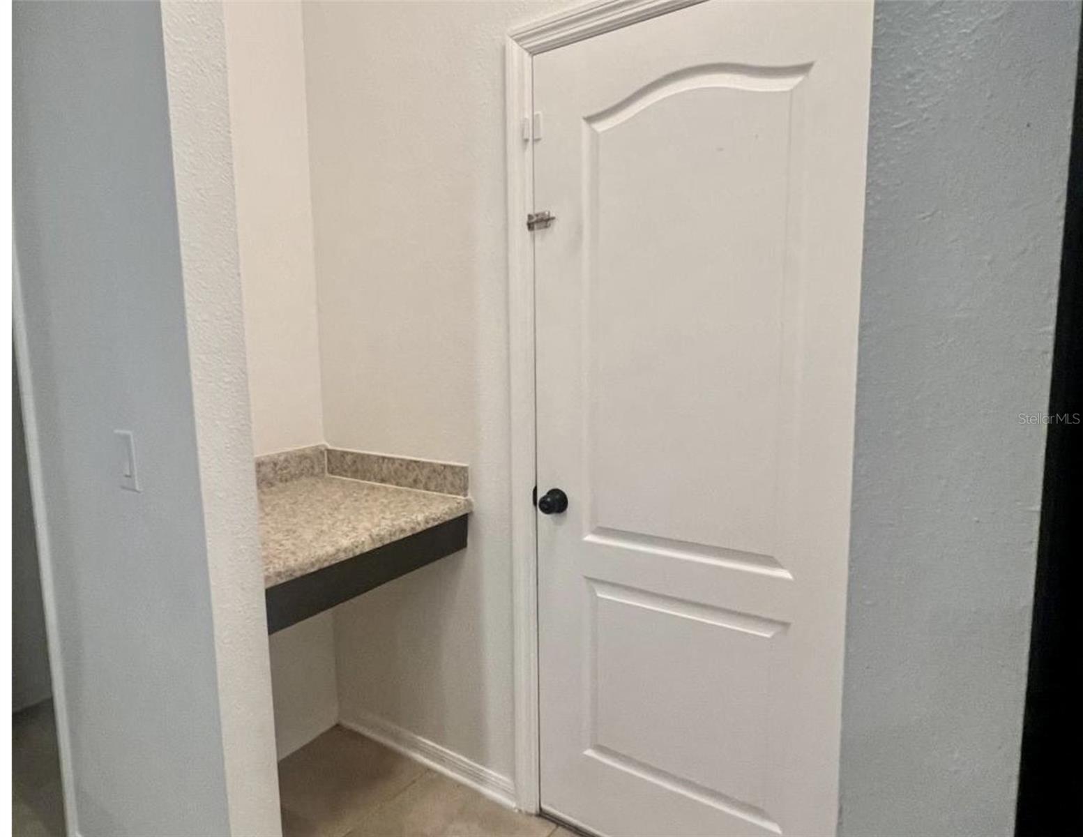 EMERALD LAKE - Residential