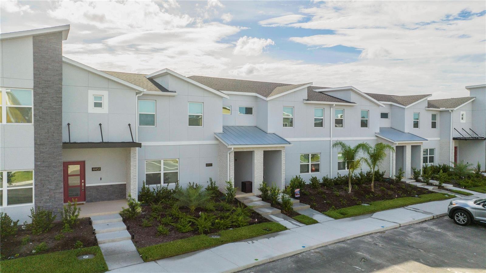 COVE AT STOREY LAKE 5 - Residential