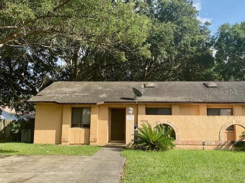 Photo of 9868 Lancewood Street, Orlando, FL 32817 (MLS # O6337754)