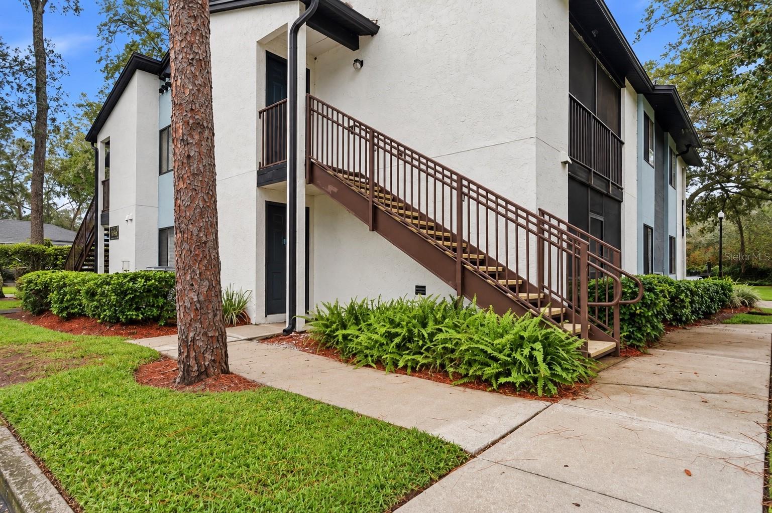 184 RIVERBEND DRIVE 203