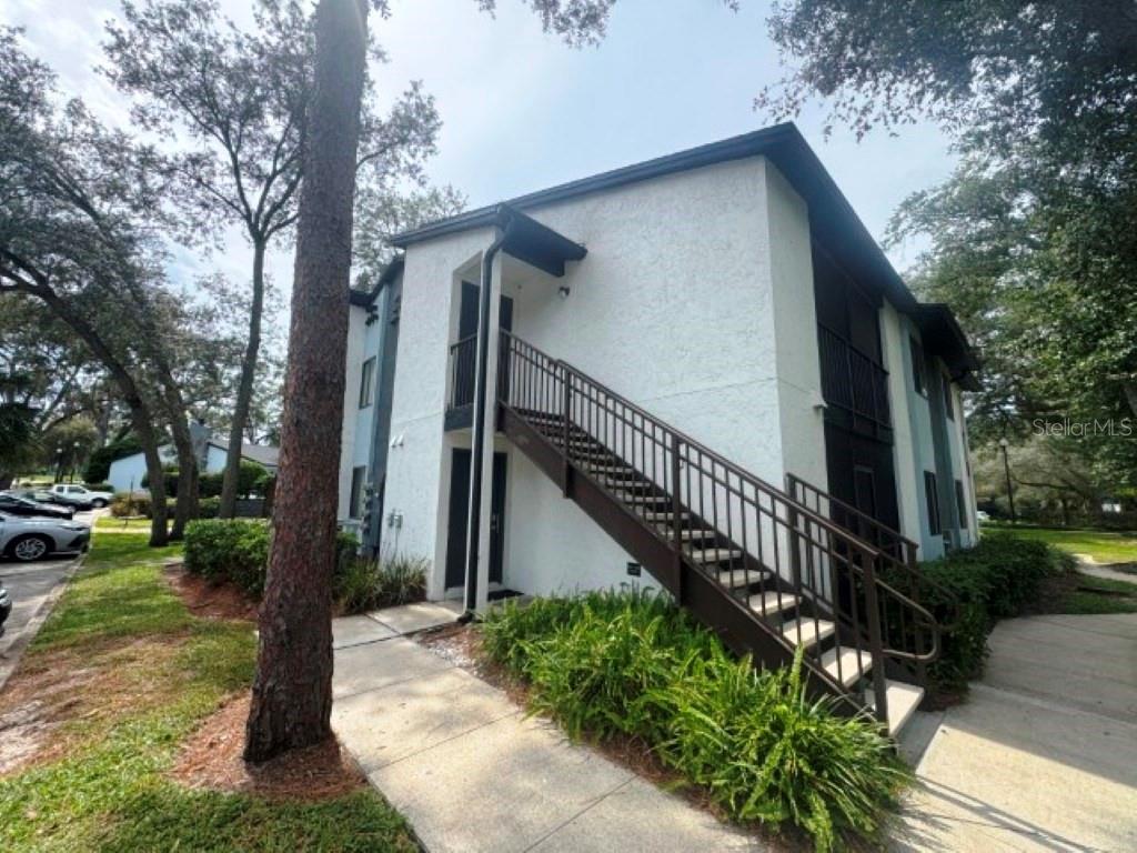 184 RIVERBEND DRIVE 203