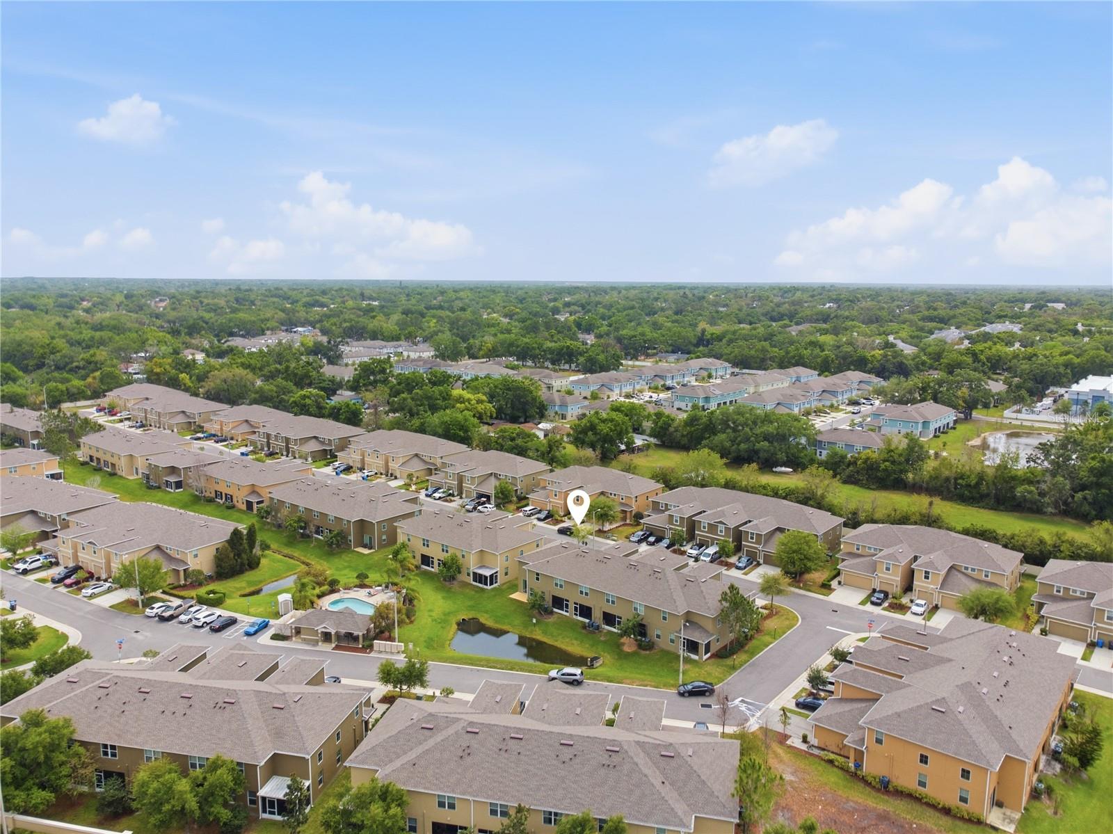 BROADWAY CENTRE TWNHMS - Residential