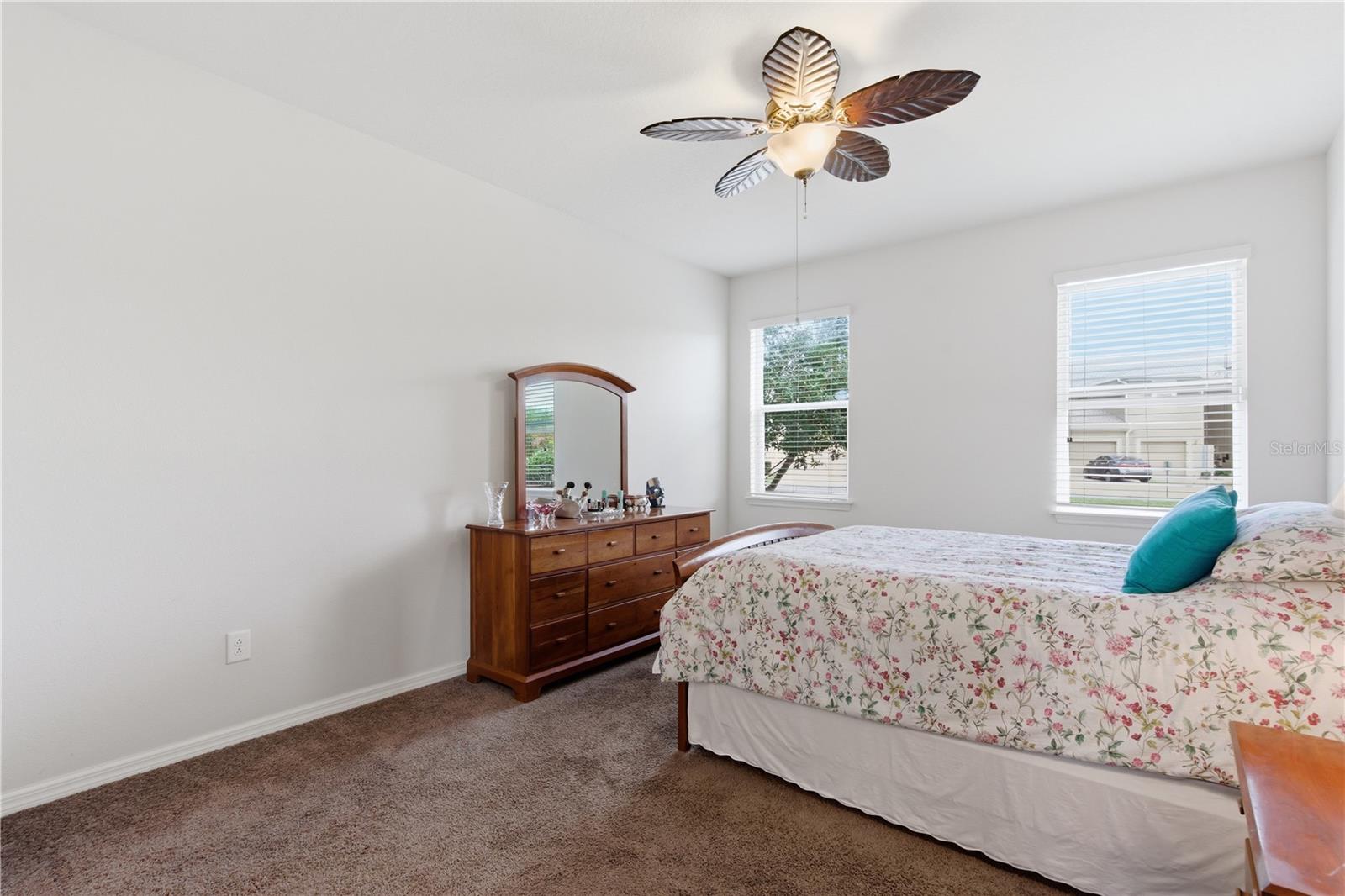 BROADWAY CENTRE TWNHMS - Residential