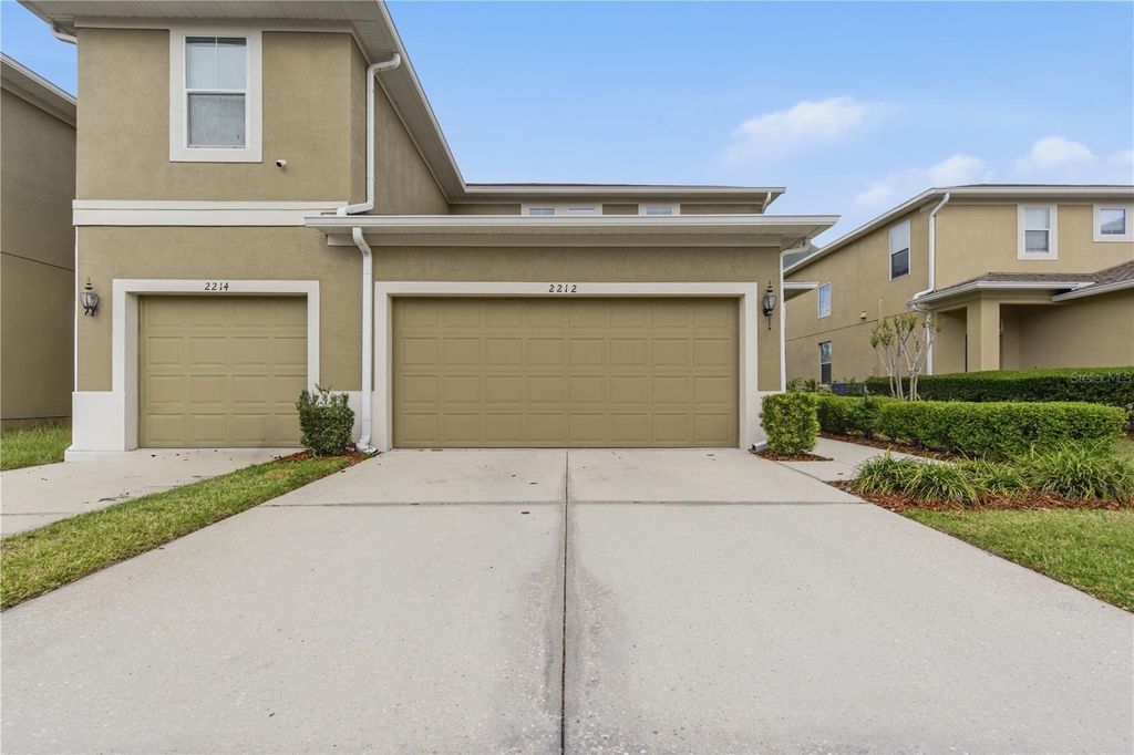Photo of 2212 Broadway View Avenue, Brandon, FL 33510 (MLS # TB8486937)