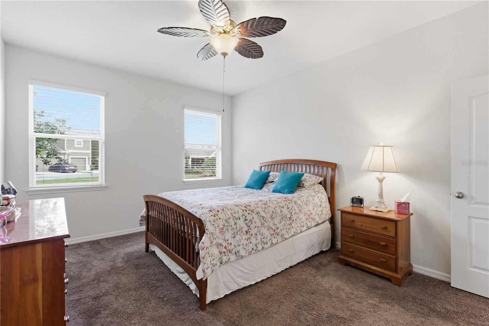 BROADWAY CENTRE TWNHMS - Residential