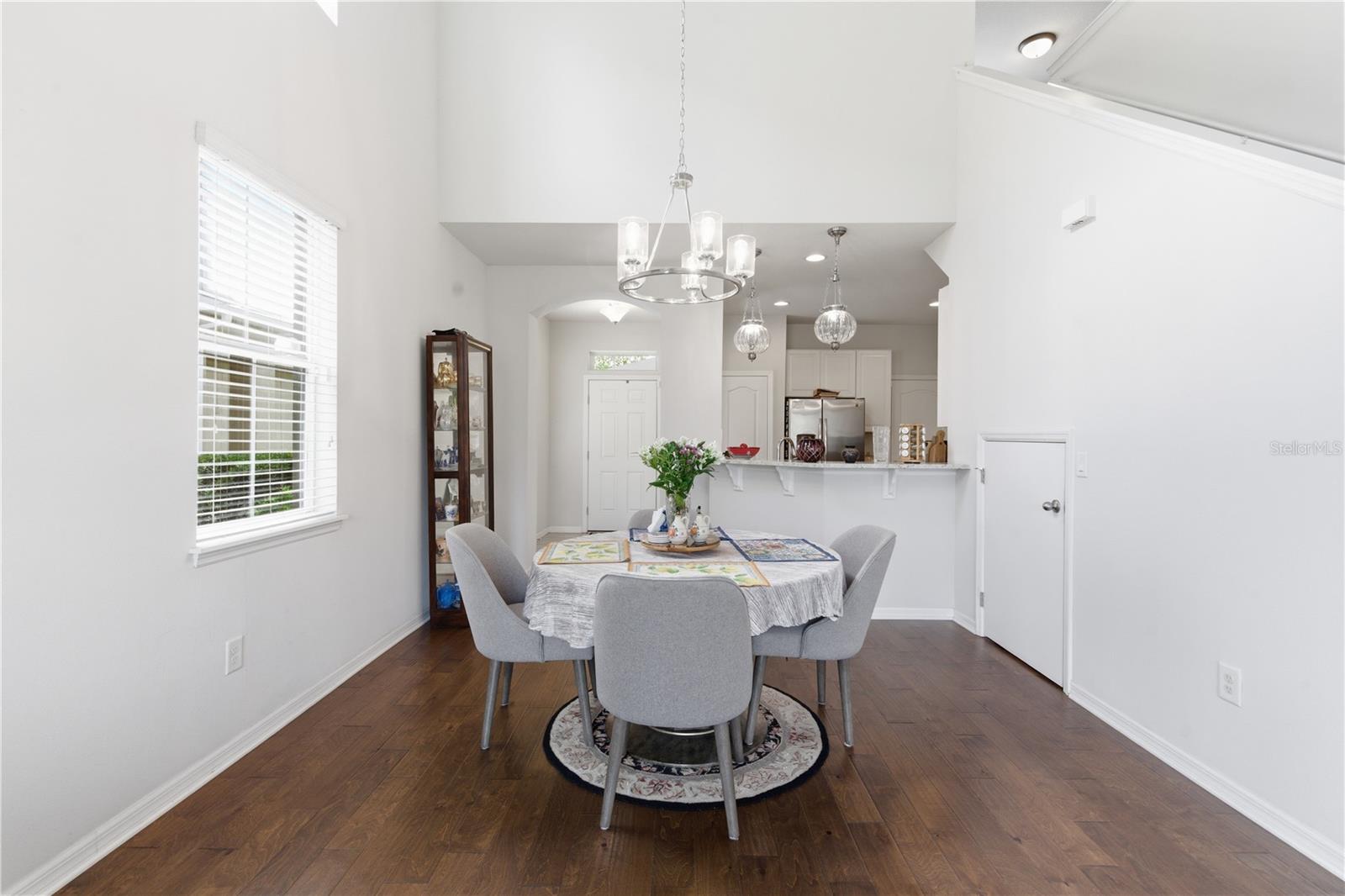 BROADWAY CENTRE TWNHMS - Residential