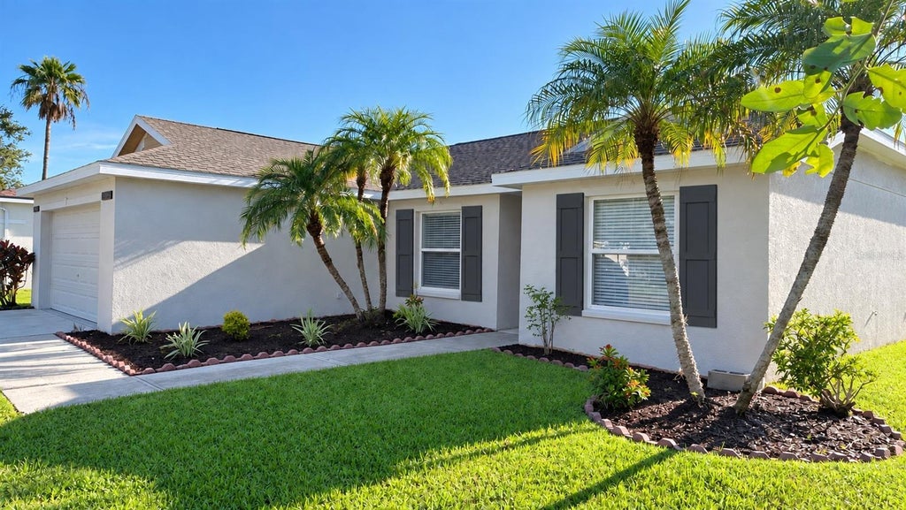Photo of 11728 Shirburn Circle, Parrish, FL 34219 (MLS # A4705947)