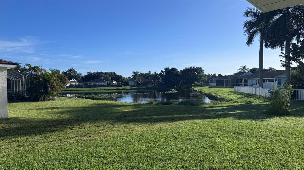 Photo of 11728 Shirburn Circle, Parrish, FL 34219 (MLS # A4705947)