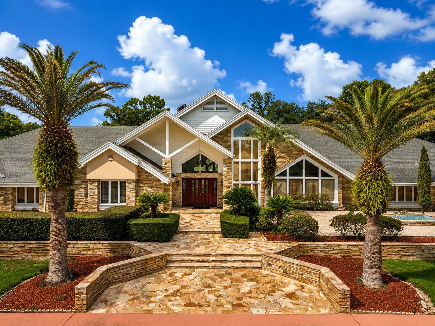 1041 SWEETWATER CLUB BOULEVARD