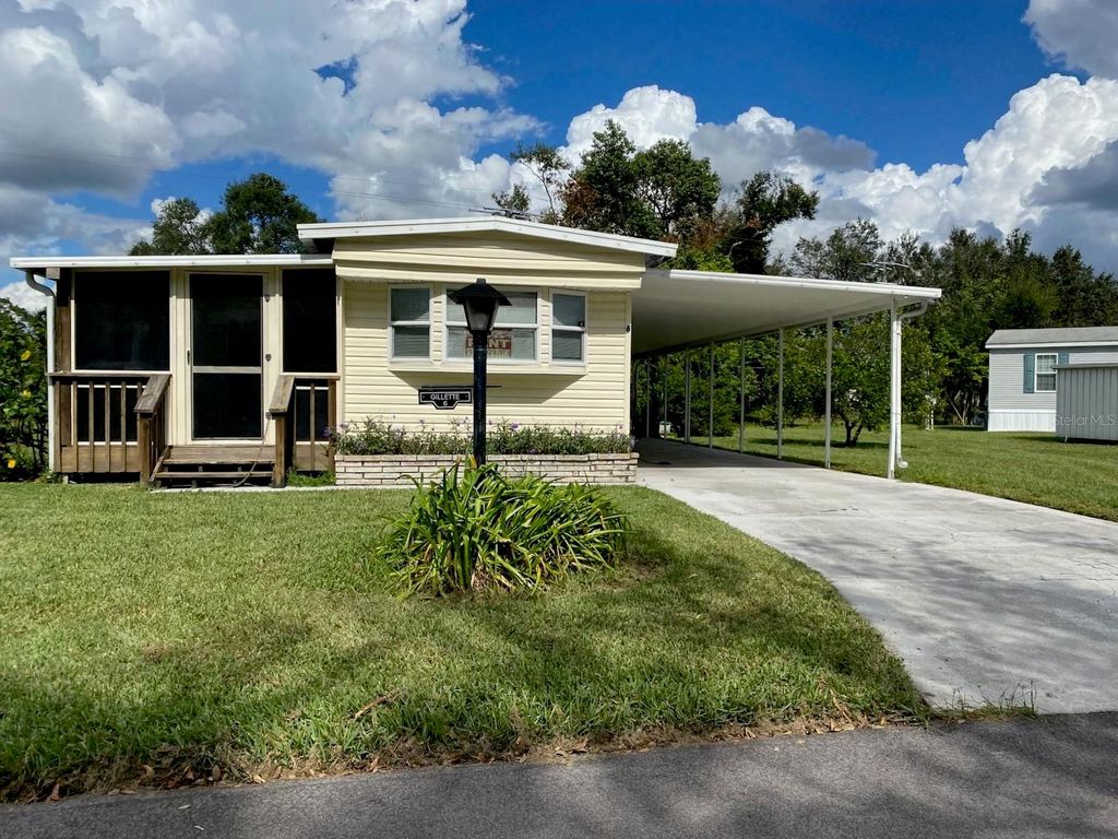 Photo of 921 Faith Circle E #6, Bradenton, FL 34212 (MLS # A4695398)