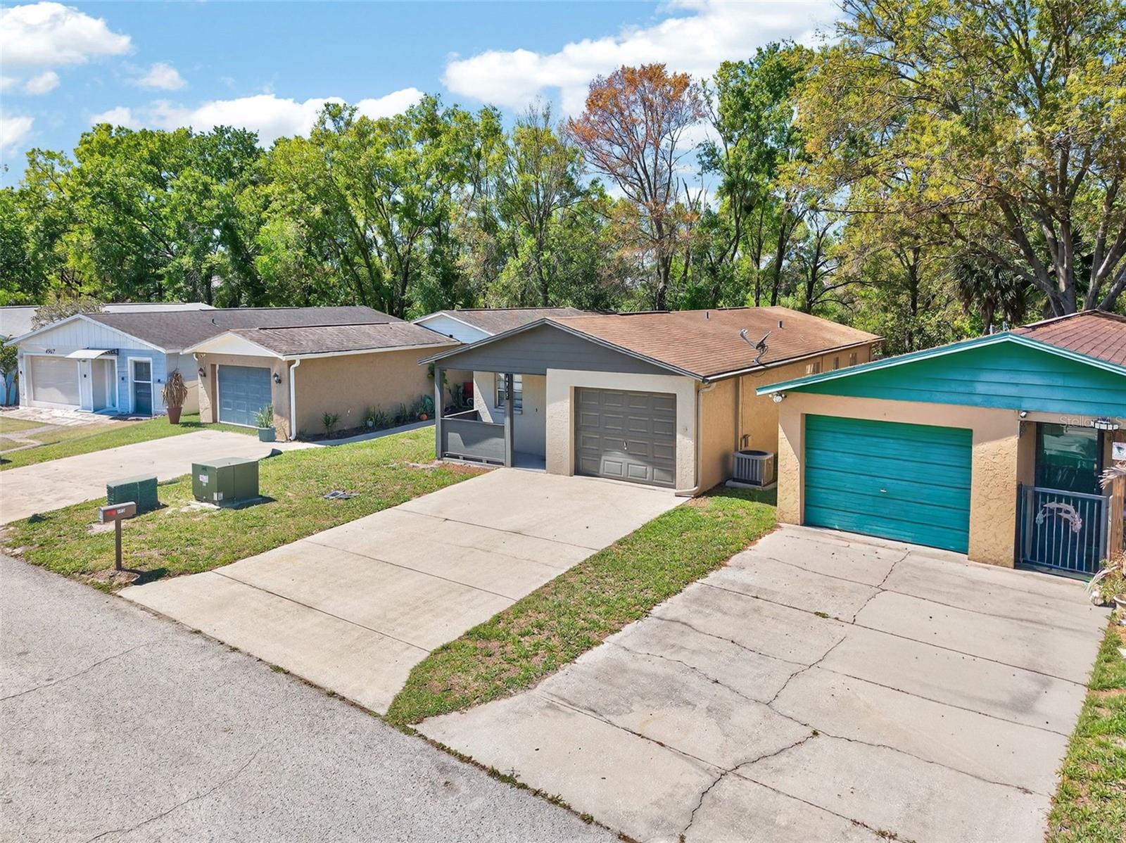 WILLOW LAKE - Residential