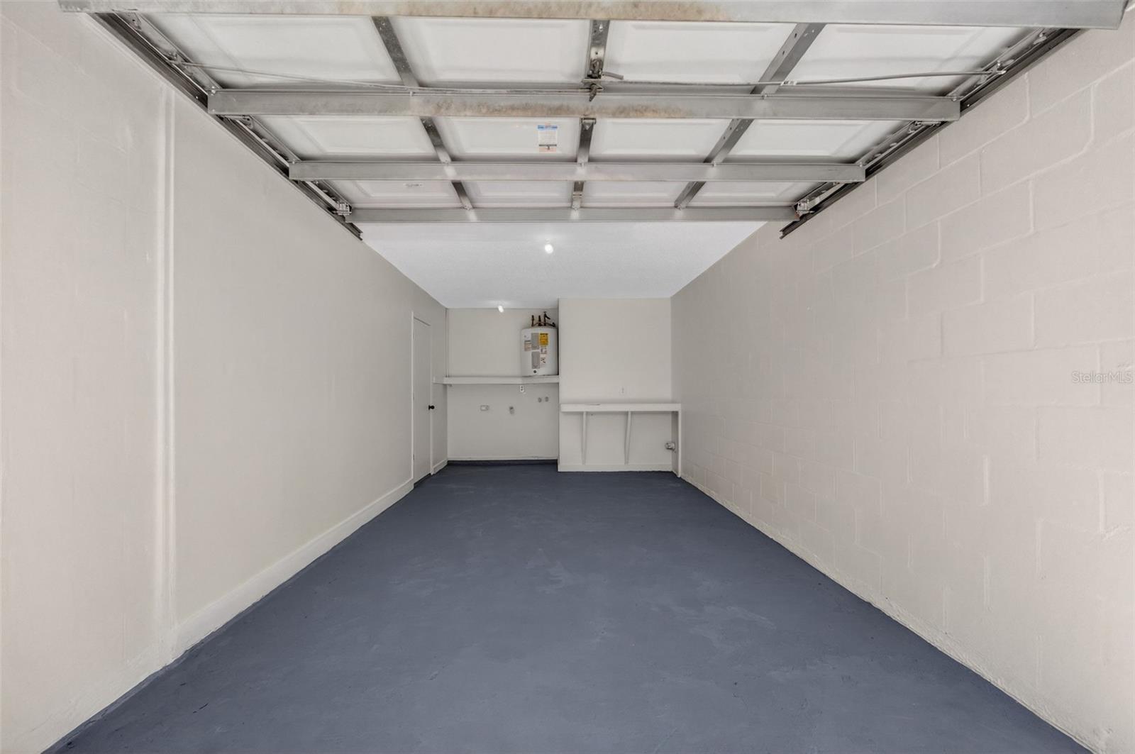 WILLOW LAKE - Residential