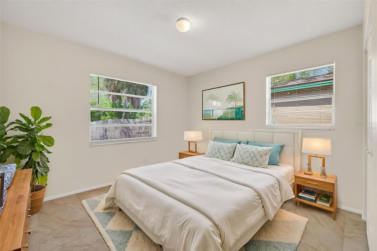 WILLOW LAKE - Residential