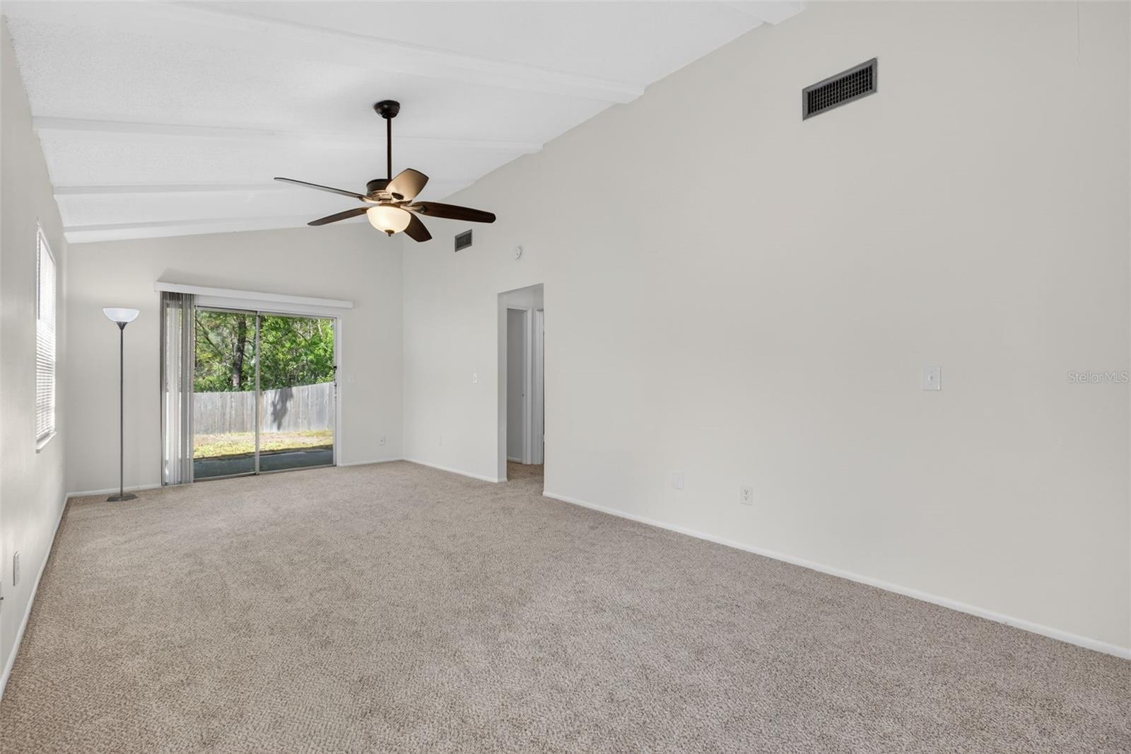 WILLOW LAKE - Residential