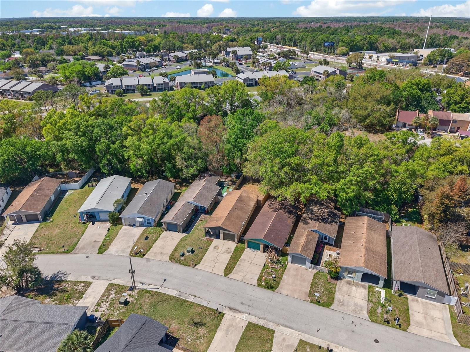 WILLOW LAKE - Residential