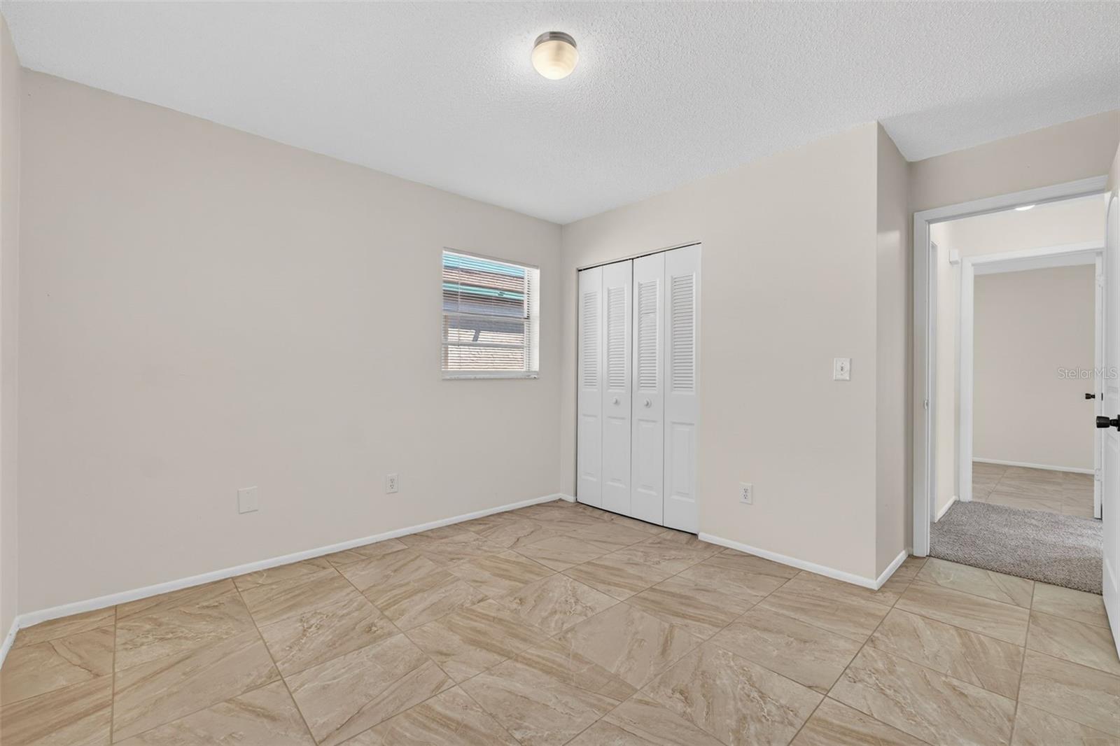 WILLOW LAKE - Residential