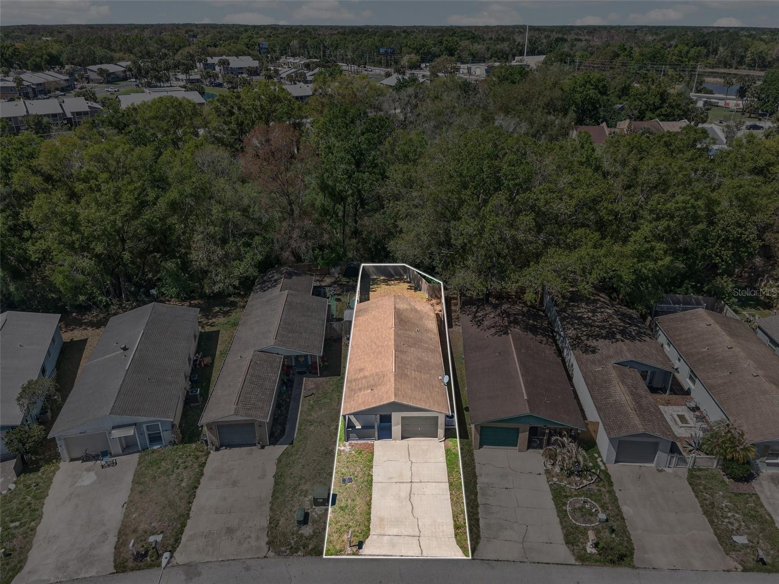 WILLOW LAKE - Residential