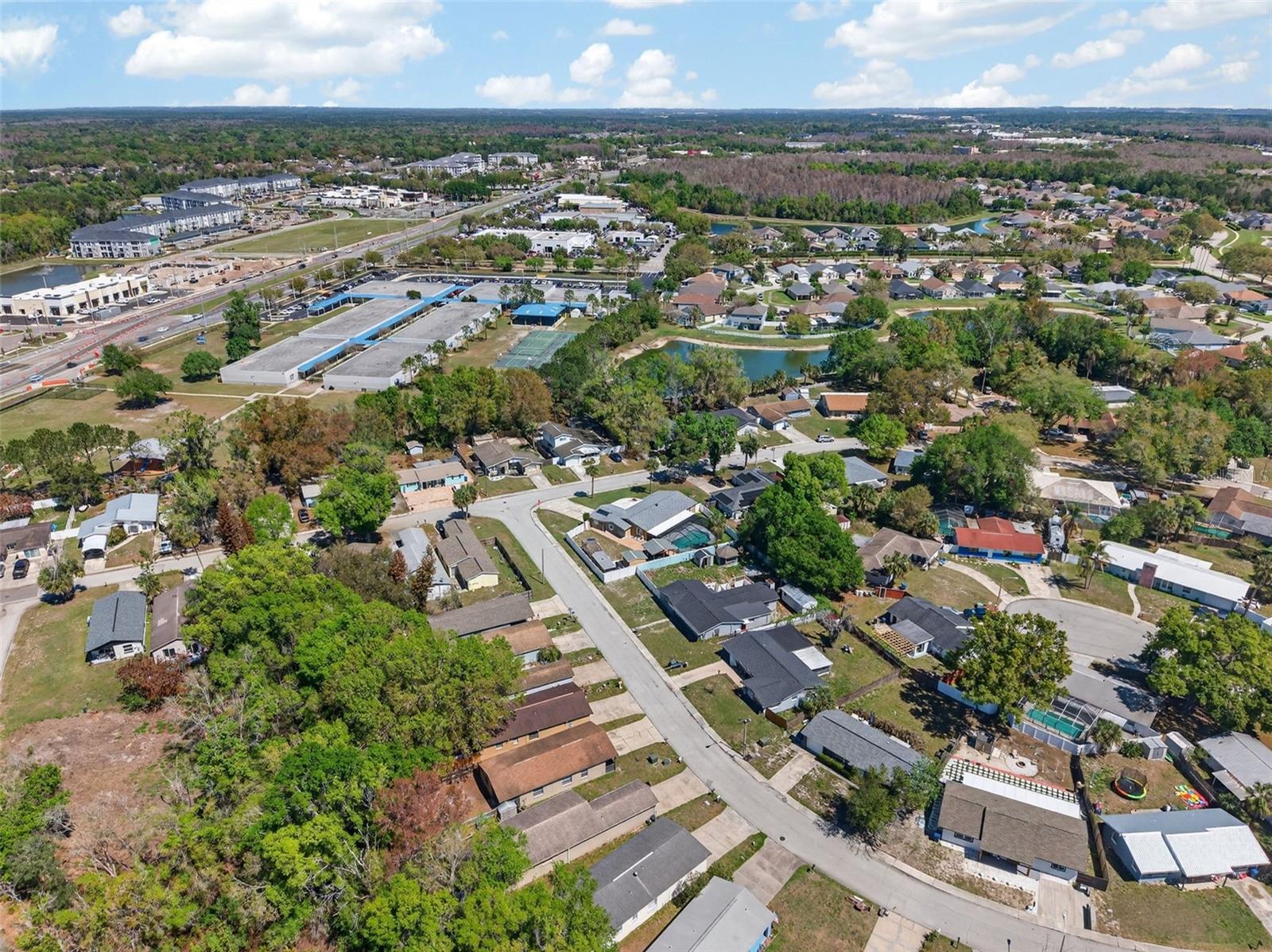 WILLOW LAKE - Residential