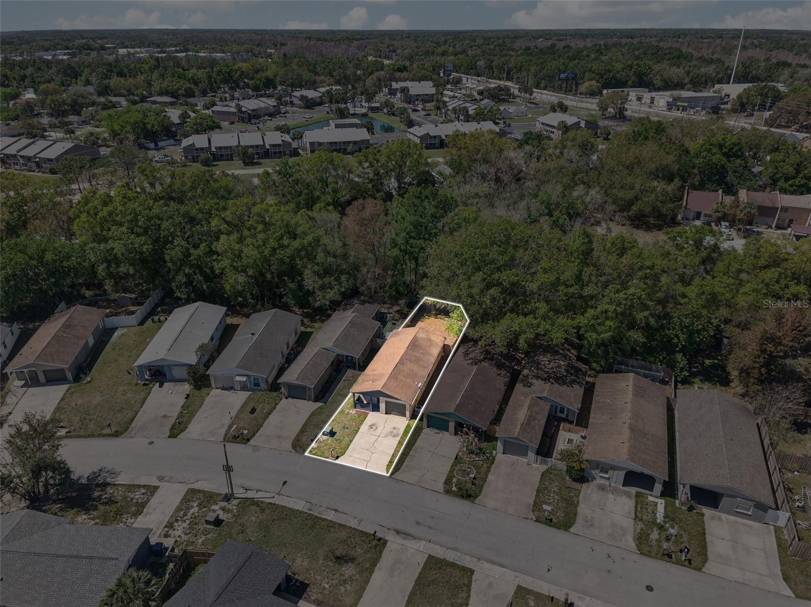 WILLOW LAKE - Residential