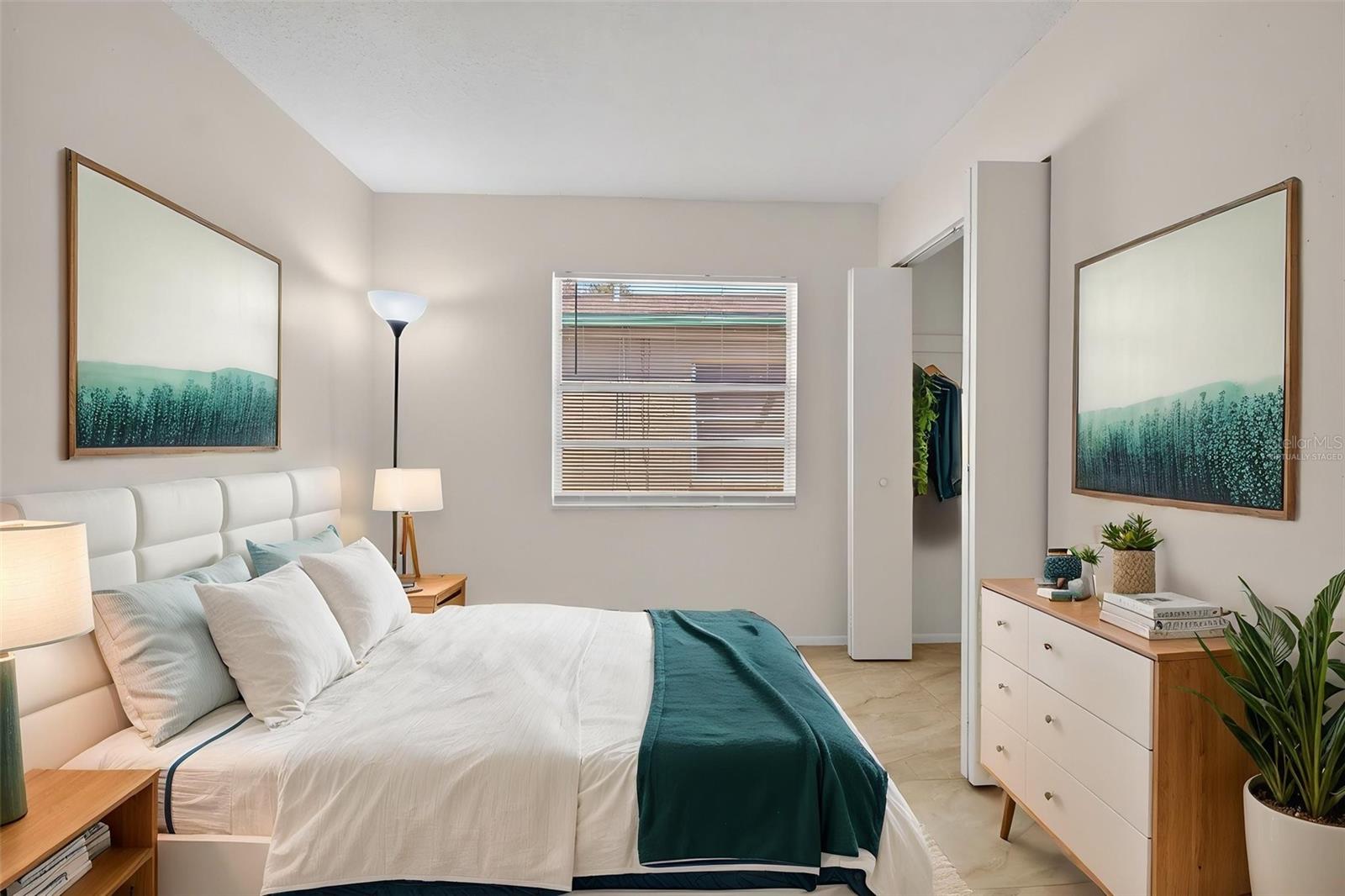 WILLOW LAKE - Residential