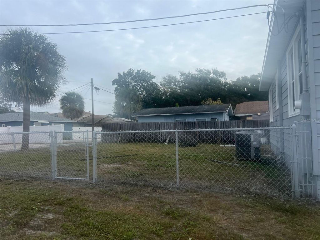 Photo of 2323 W North B Street, Tampa, FL 33609 (MLS # TB8466044)