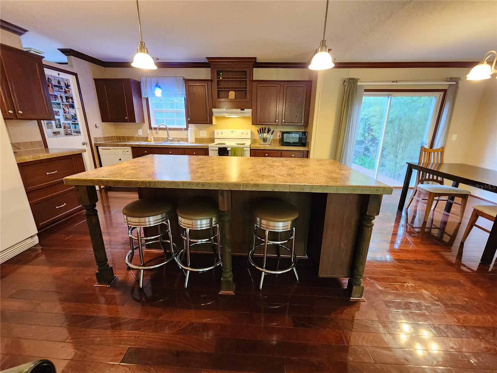 THREE RIVERS ESTATES - Residential