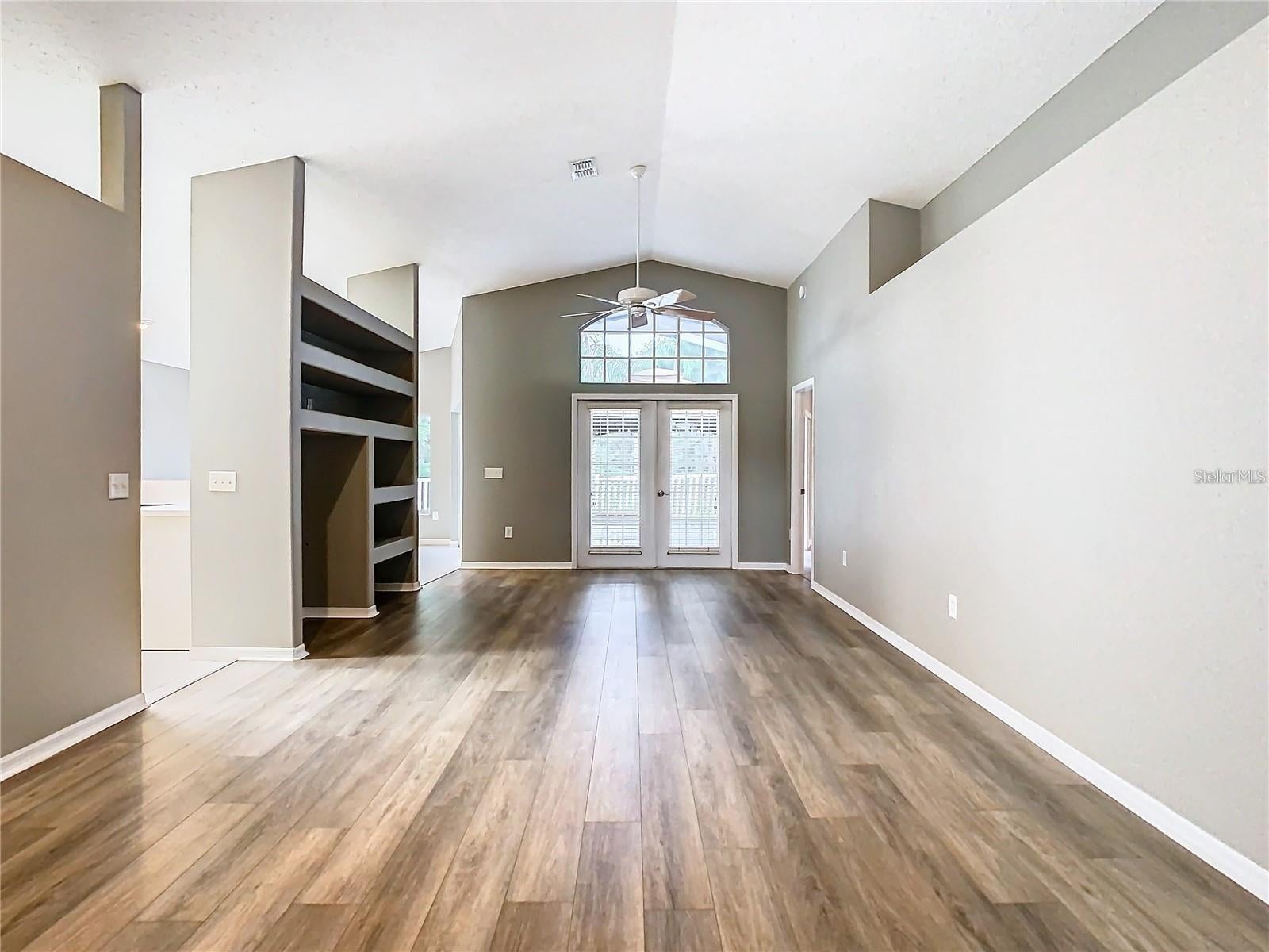 7823 FLORADORA DRIVE