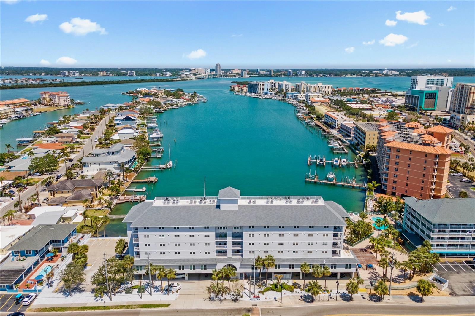 DOCKSIDE CONDO - Residential