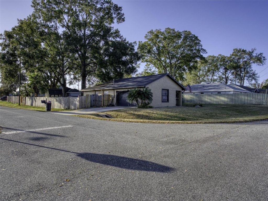 Photo of 6 Almond Course, Ocala, FL 34472 (MLS # OM715136)