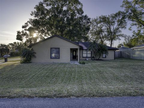 Photo of 6 Almond Course, Ocala, FL 34472 (MLS # OM715136)