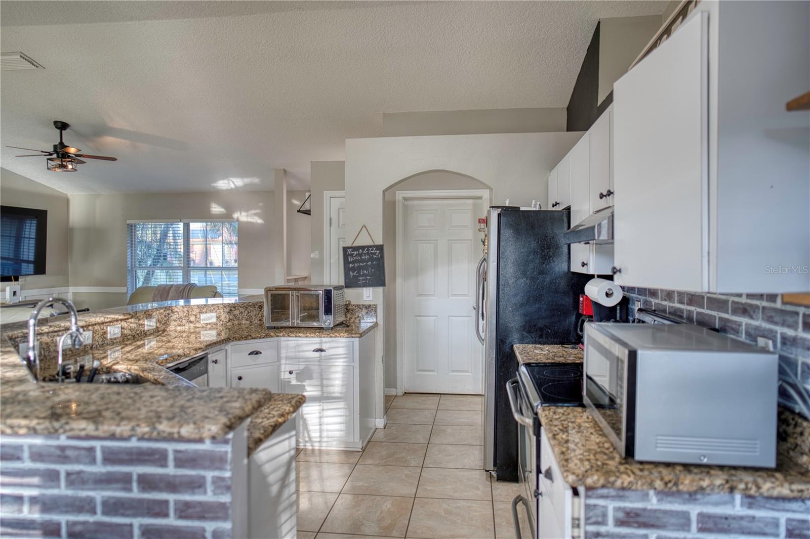 SILVER SPGS SHORES UN 22 - Residential