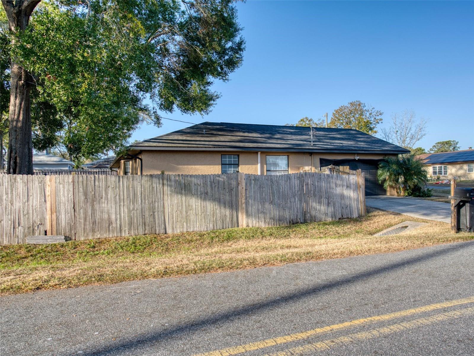 SILVER SPGS SHORES UN 22 - Residential