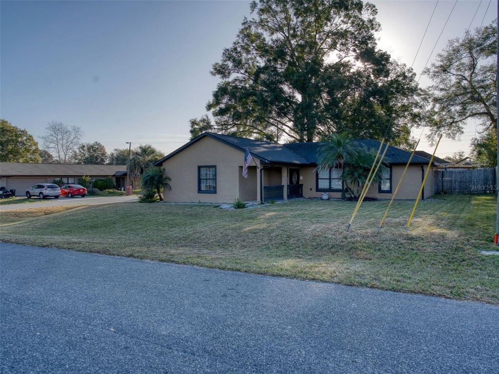 Photo of 6 Almond Course, Ocala, FL 34472 (MLS # OM715136)