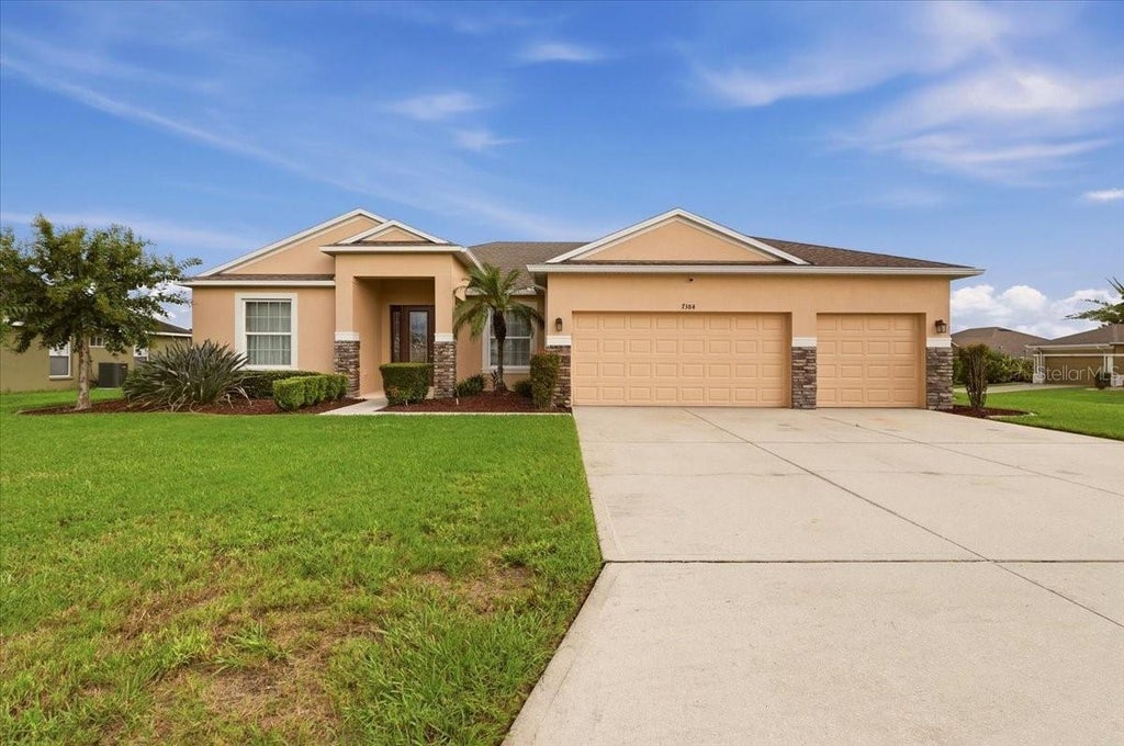 Photo of 7384 Huntington Summit Boulevard, Lakeland, FL 33810 (MLS # L4964902)