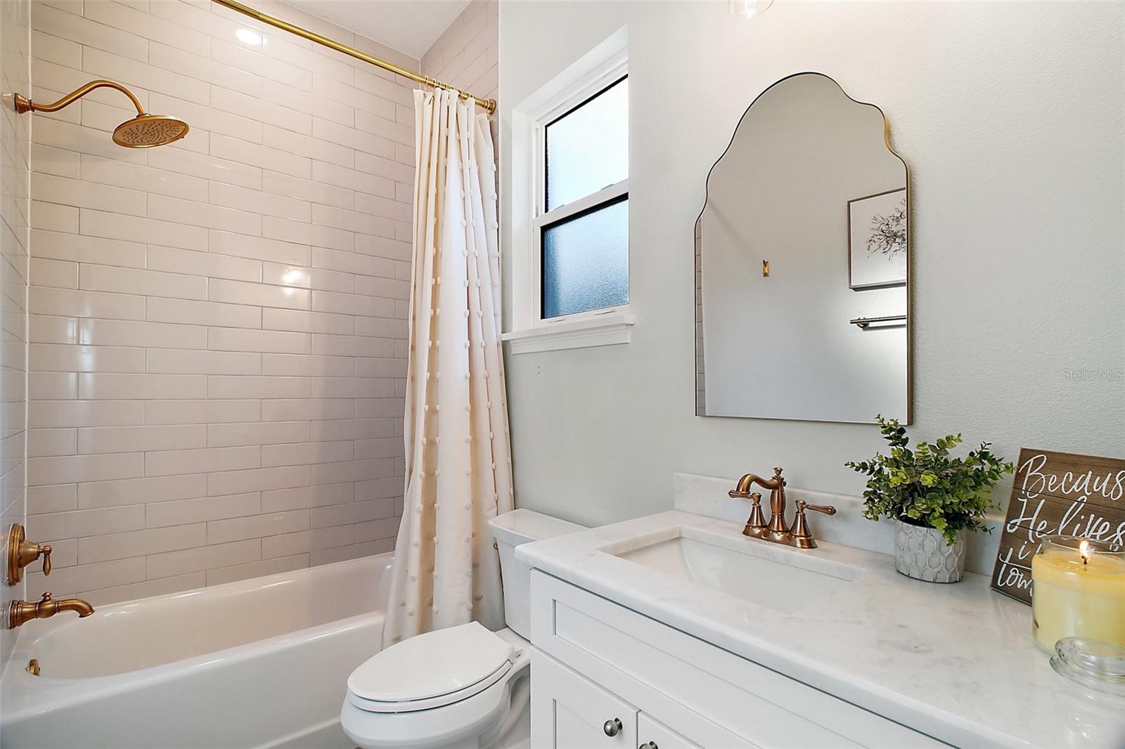 NORRIS DUPONT & GAUDRY GRANT - Residential