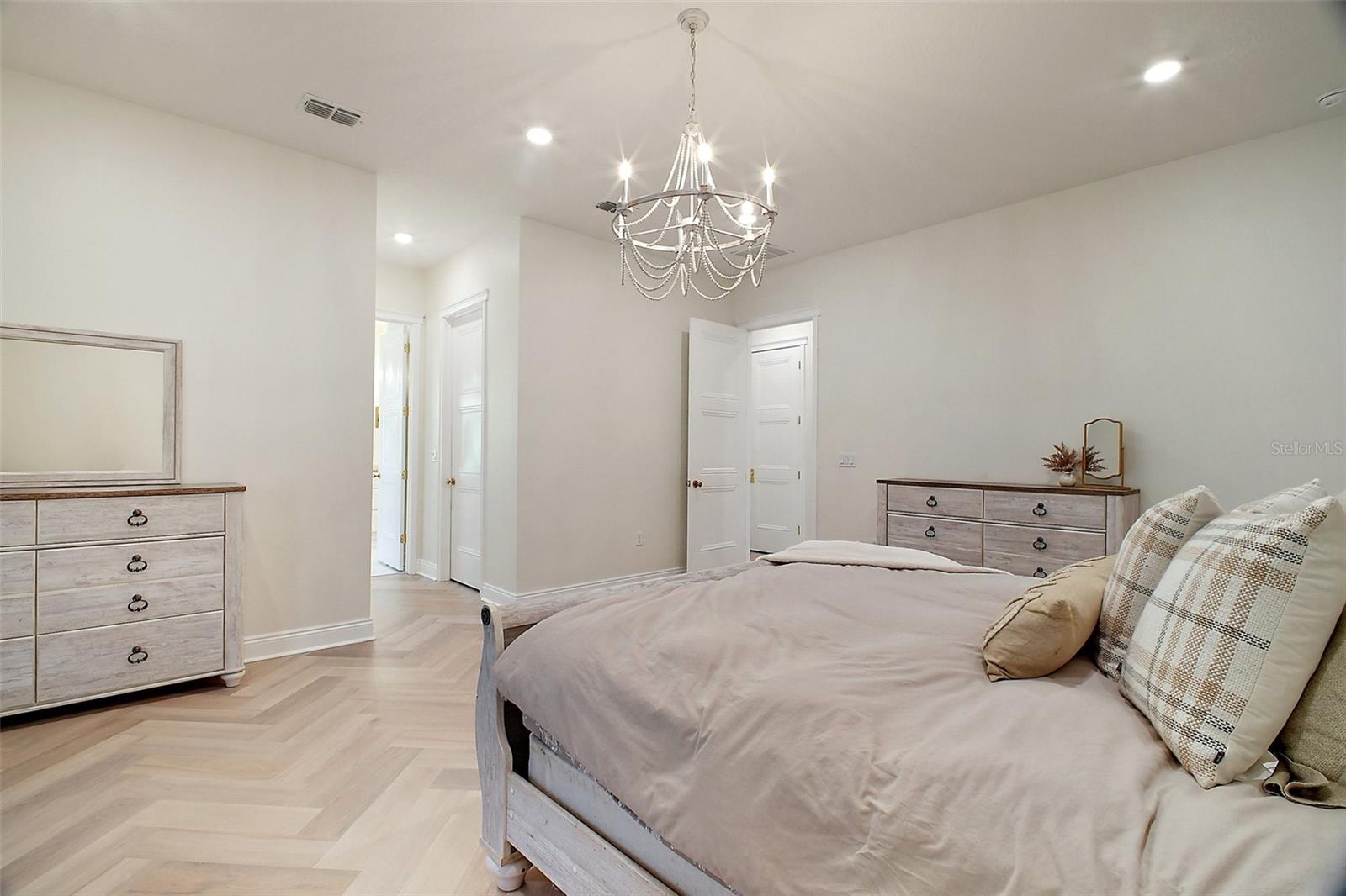 NORRIS DUPONT & GAUDRY GRANT - Residential