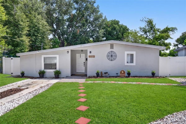 1221 ELINORE DR, ORLANDO, FL 32808 - Image 0ba876bfd2b1f9656d1ac822a267f1cf/3106515903