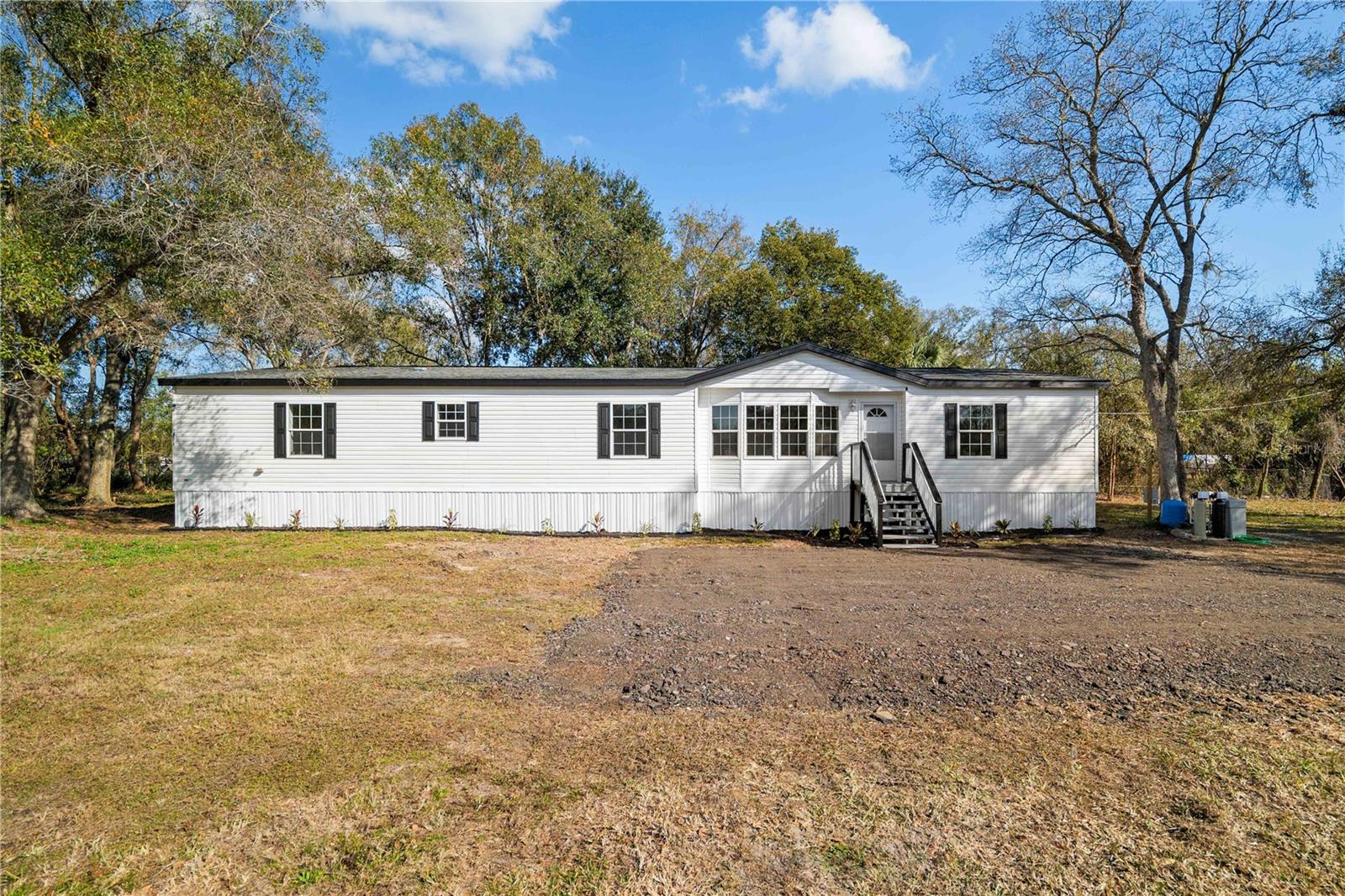 8019 N MEADOWVIEW CIR